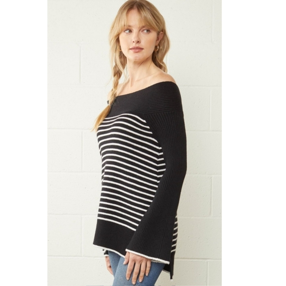 ENTRO STRIPED OVER THE SHOULDER SWEATER - Picture 5 of 12